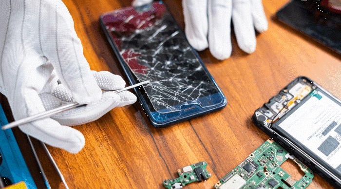 A Guide to Becoming a Successful Cell Phone Repair Technician in 2023